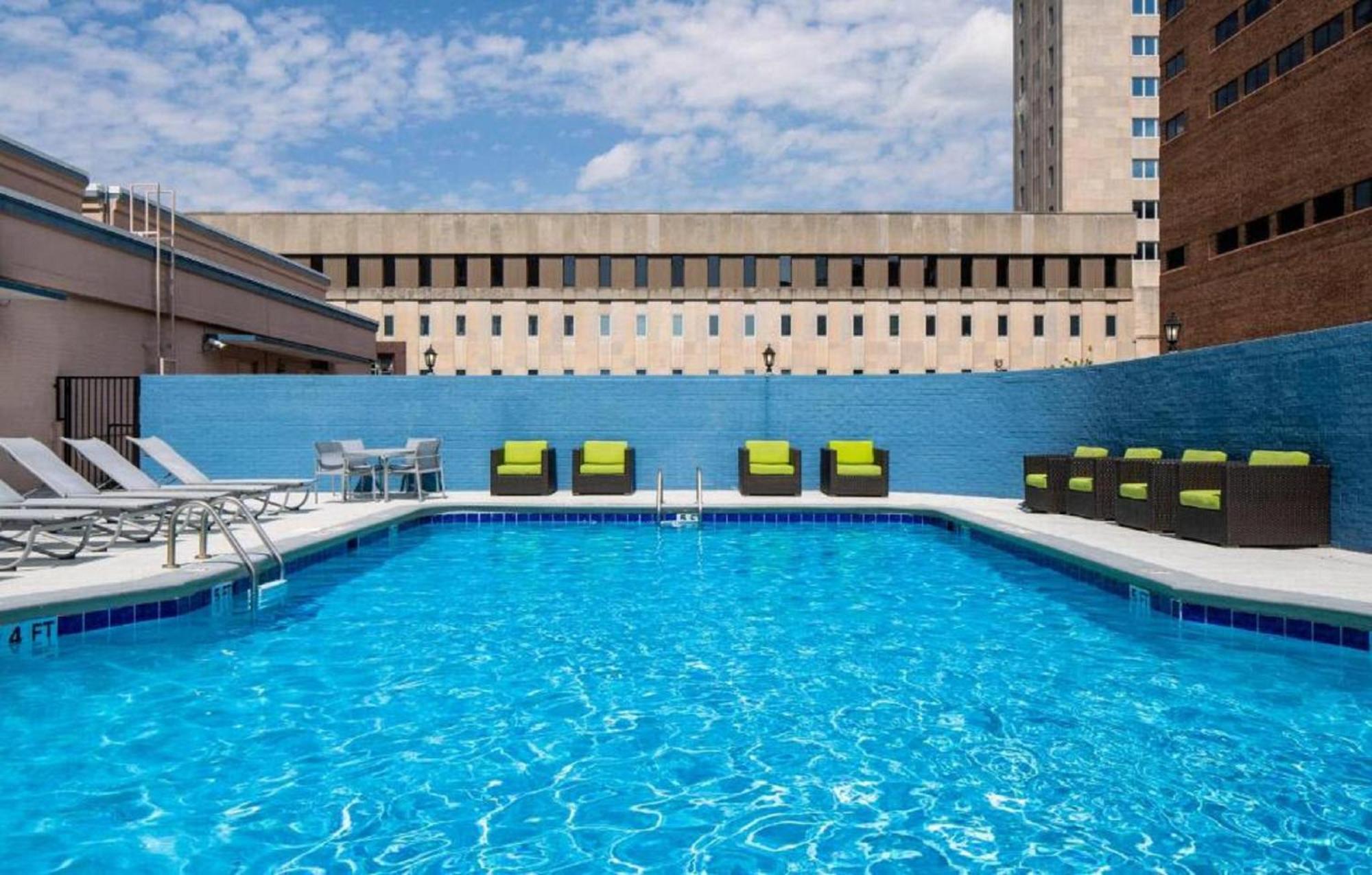 Holiday Inn Express Nashville-Downtown - Broadway By Ihg Zewnętrze zdjęcie