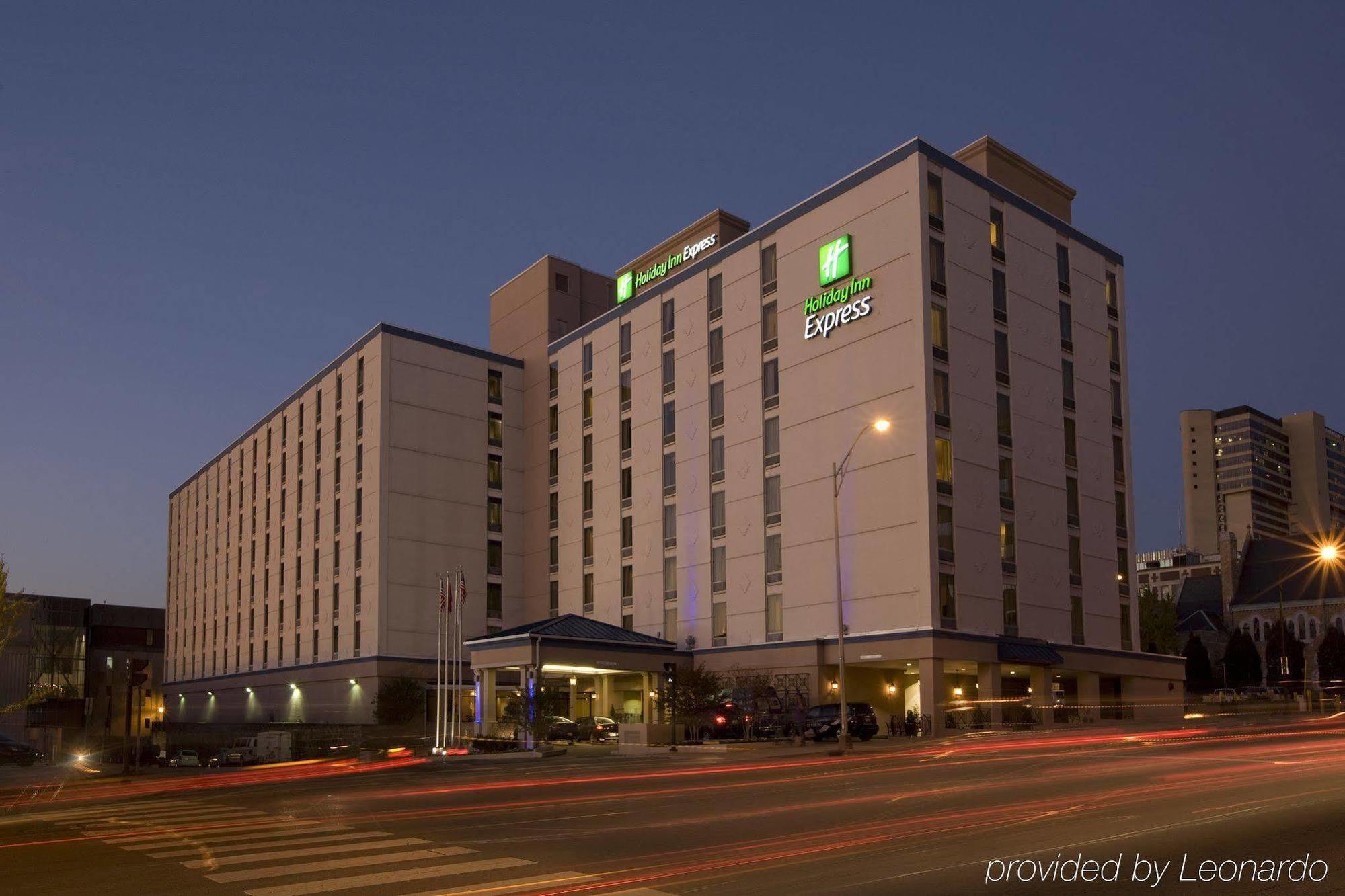 Holiday Inn Express Nashville-Downtown - Broadway By Ihg Zewnętrze zdjęcie