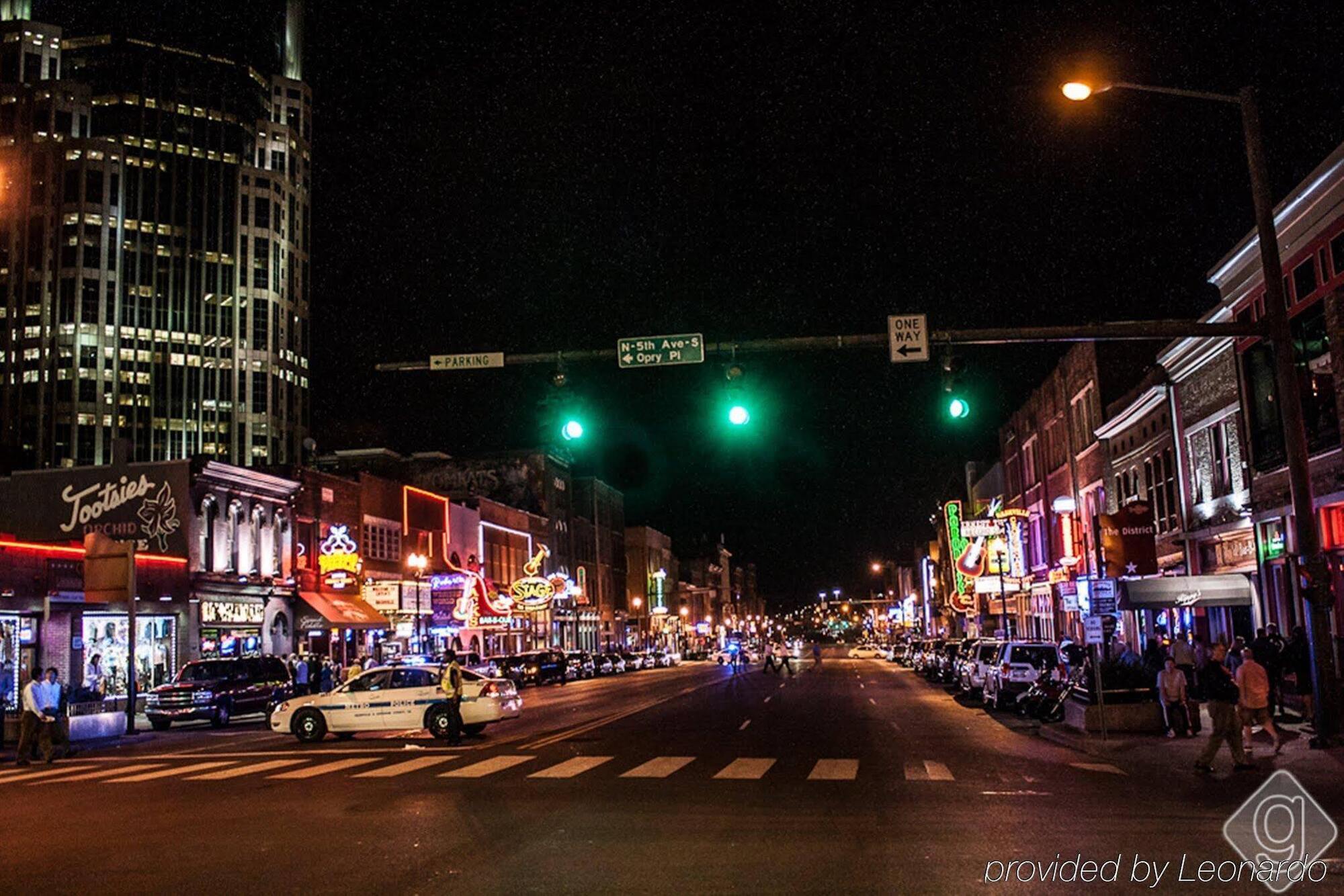 Holiday Inn Express Nashville-Downtown - Broadway By Ihg Zewnętrze zdjęcie